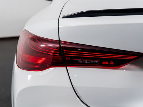 Used 2025 BMW M4 Coupe image 12