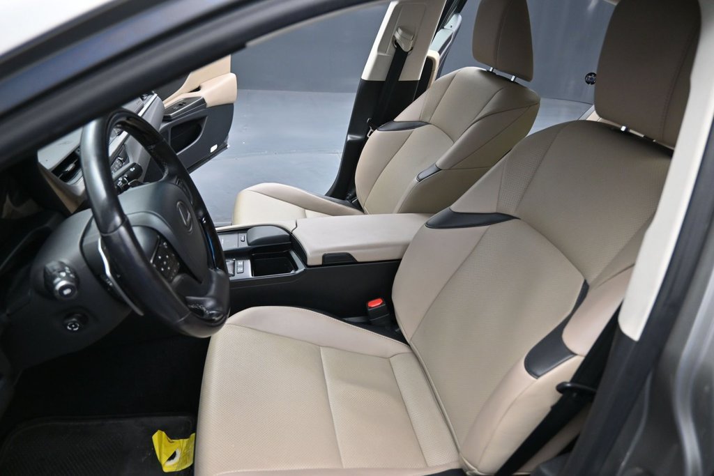 Used 2019 Lexus ES 300h w/ Premium Package FWD image 9