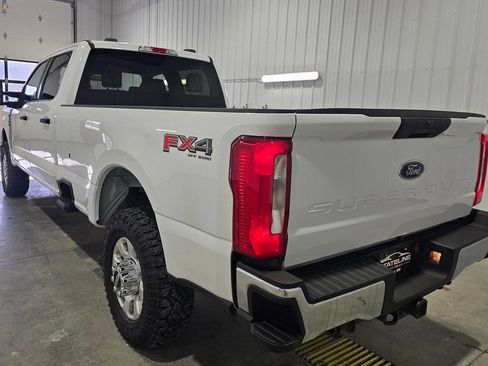 Used 2023 Ford F350 XLT w/ FX4 Off-Road Package image 6