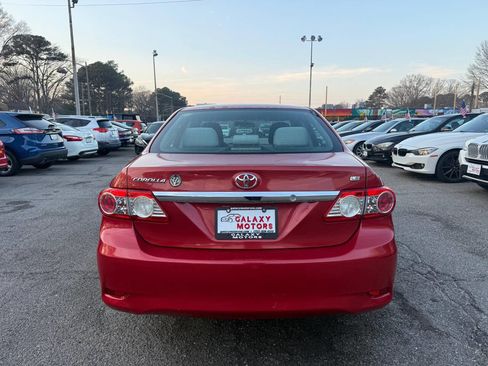 Used 2013 Toyota Corolla LE Special Edition image 10