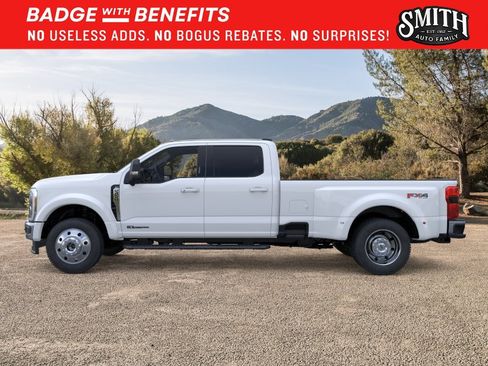 New 2026 Ford F450 XLT w/ XLT Premium Package AWD/4WD image 4