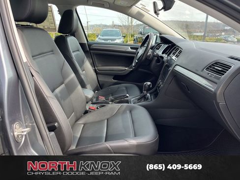 Used 2018 Volkswagen Golf Alltrack SE image 26