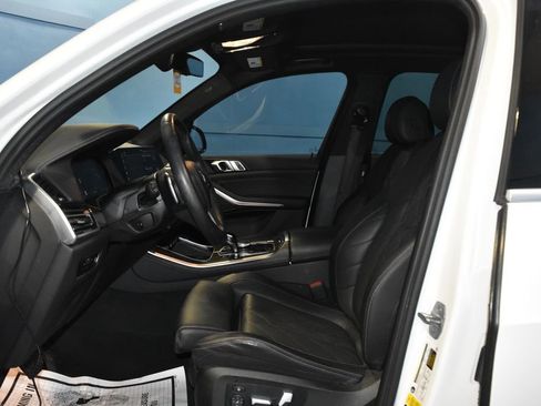 Used 2023 BMW X5 xDrive40i w/ Premium Package image 9
