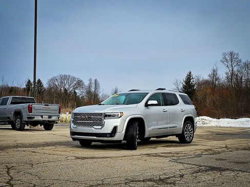 Used 2020 GMC Acadia Denali w/ Trailering Package image 8