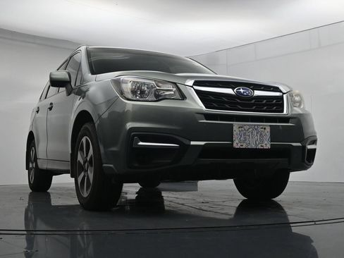 Used 2017 Subaru Forester 2.5i Premium w/ Protection Package #1 AWD/4WD image 18