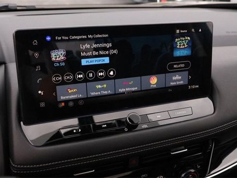 Certified 2024 Nissan Rogue SL w/ SL Premium Package image 16