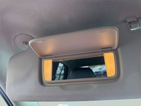 Used 2023 Buick Encore GX Preferred w/ Cold Weather Comfort Package image 28