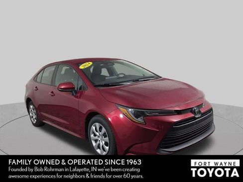 Used 2024 Toyota Corolla LE FWD image 4