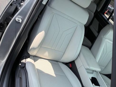 Used 2025 Hyundai Santa Fe SEL AWD/4WD image 22