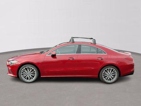 Used 2023 Mercedes-Benz CLA 250 4MATIC image 7