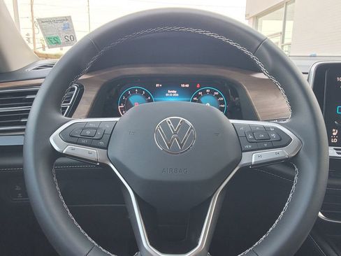 New 2026 Volkswagen Atlas SE FWD image 21