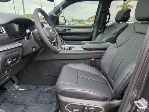 New 2026 Jeep Grand Wagoneer Limited AWD/4WD image 14