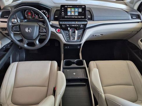 Certified 2025 Honda Odyssey EX-L image 17