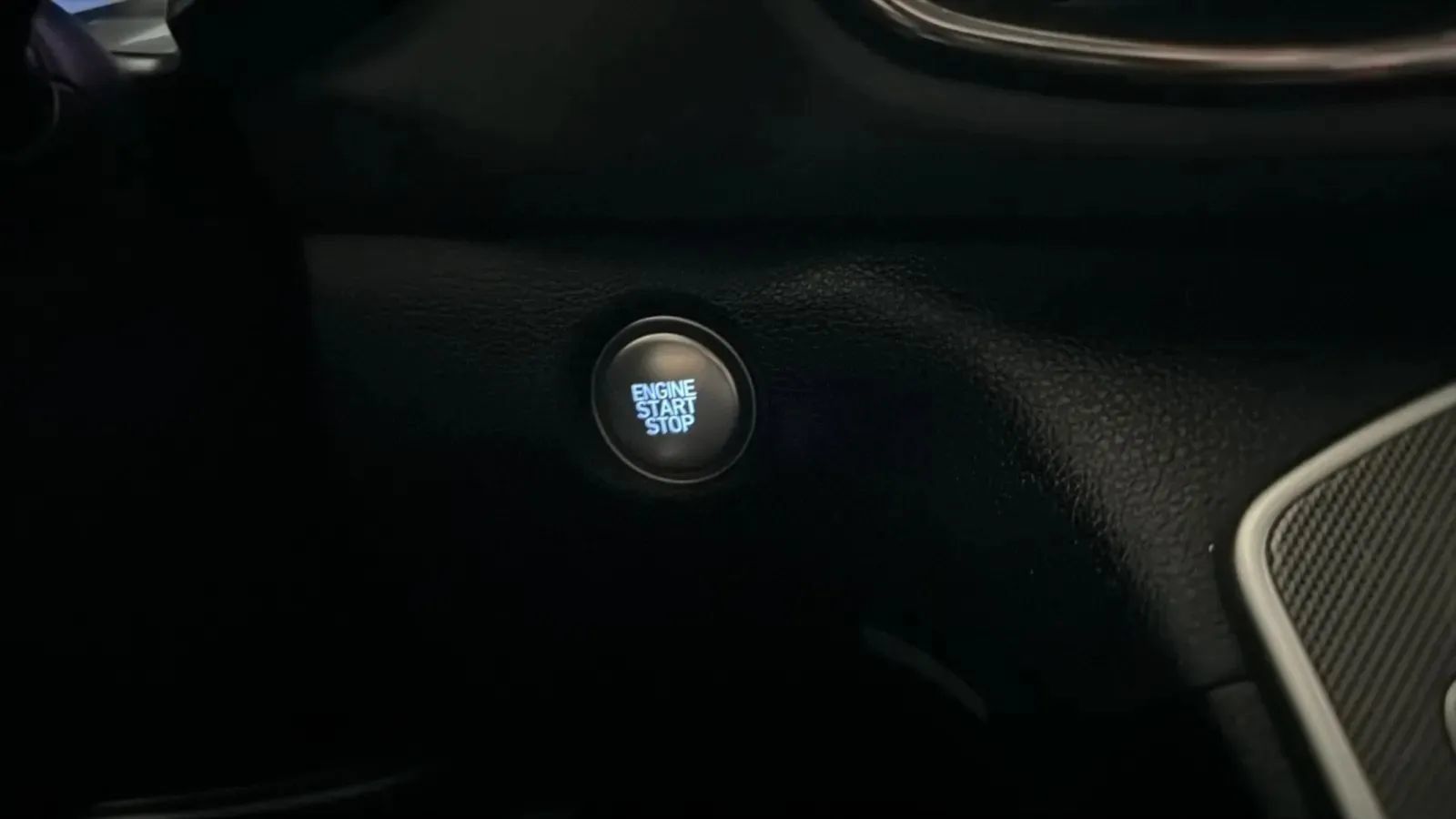 Used 2021 Hyundai Santa Fe SEL FWD image 15