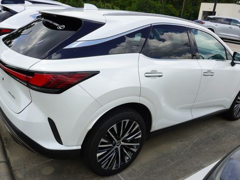 Used 2025 Lexus RX 350 Premium Plus w/ Accessory Package (Z1) FWD image 4