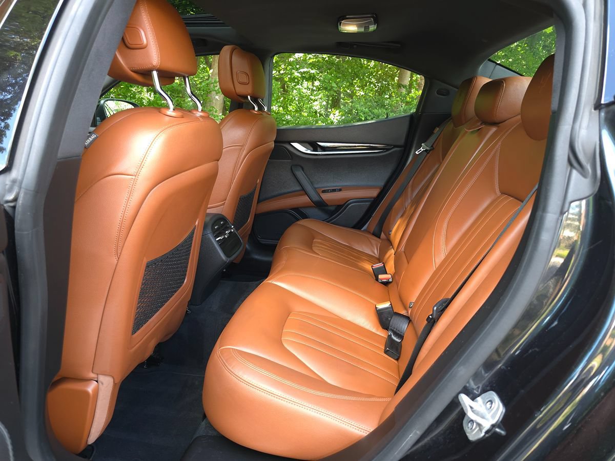 Used 2023 Maserati Ghibli Modena RWD image 15
