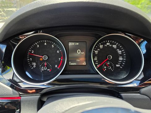 Used 2017 Volkswagen Jetta GLI FWD image 16