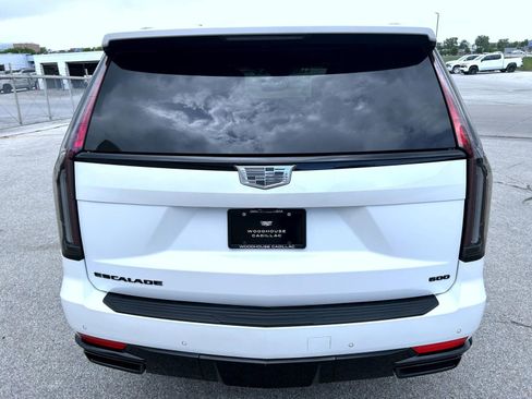 Certified 2024 Cadillac Escalade Sport Platinum AWD/4WD image 13