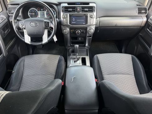 Used 2014 Toyota 4Runner SR5 RWD image 10