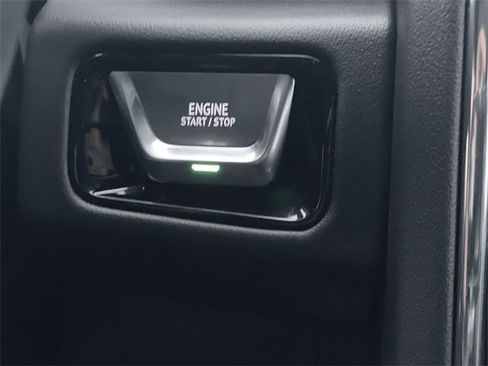 New 2026 GMC Yukon XL Elevation image 17