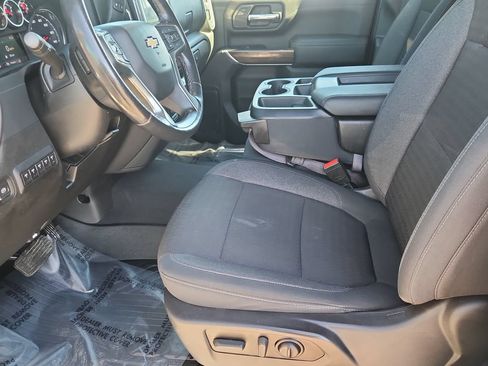 Used 2022 Chevrolet Silverado 2500 LT w/ Convenience Package AWD/4WD image 7
