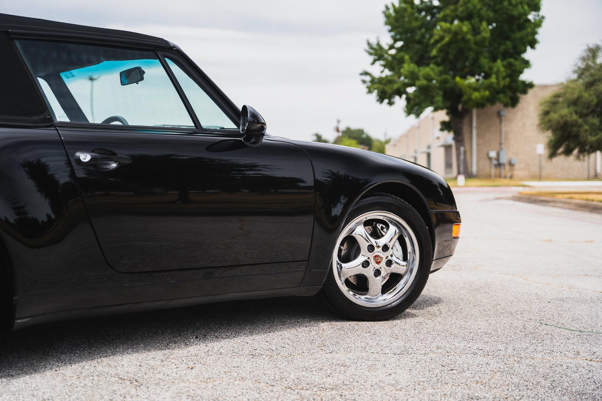 Used 1995 Porsche 911 Carrera RWD image 26