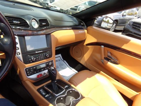 Used 2015 Maserati GranTurismo Convertible image 87