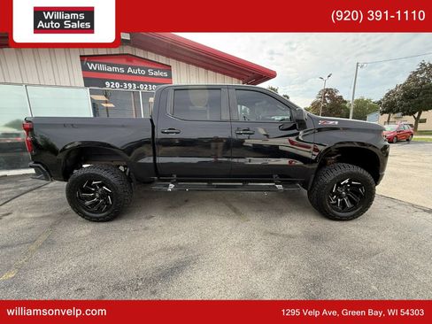 Used 2019 Chevrolet Silverado 1500 RST w/ True North Edition AWD/4WD image 2