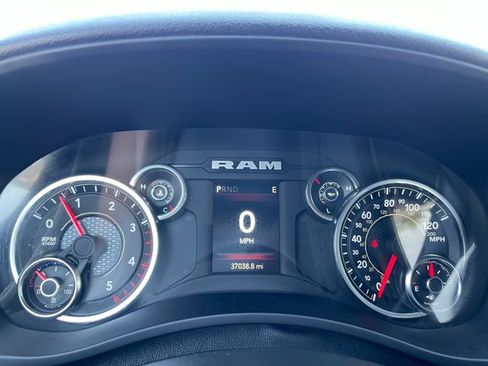 Used 2024 RAM 2500 Big Horn AWD/4WD image 17