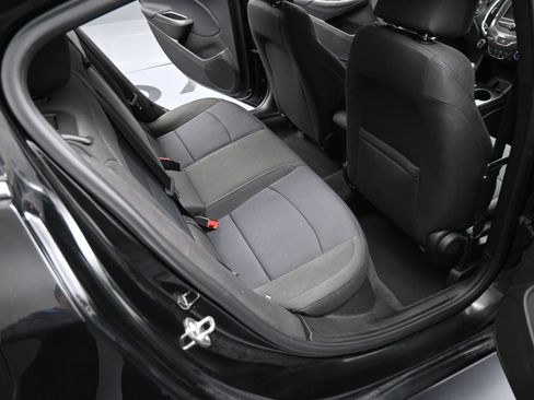Used 2018 Chevrolet Cruze LT w/ Convenience Package image 18
