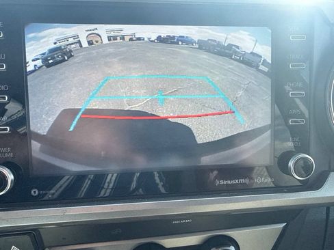 Used 2020 Toyota Tacoma SR5 AWD/4WD image 24