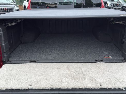 Used 2022 Nissan Frontier SV AWD/4WD image 24