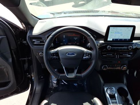 Used 2025 Ford Escape ST-Line Select AWD/4WD image 14