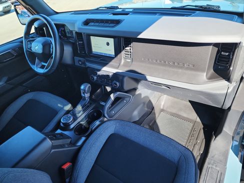 Used 2022 Ford Bronco Big Bend w/ Sasquatch Package image 16