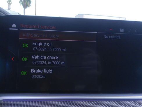 Used 2022 BMW X6 xDrive40i w/ M Sport Package image 19