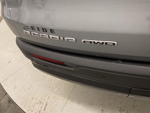 Used 2024 GMC Acadia AT4 w/ Luxury Package image 30