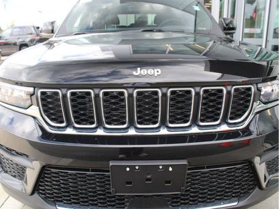 New 2025 Jeep Grand Cherokee Laredo X w/ Luxury Tech Group I