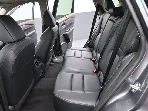 Used 2023 Nissan Rogue SL w/ SL Premium Package image 15