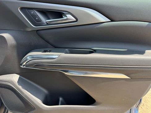 New 2026 Chevrolet Traverse LT w/ Midnight/Sport Edition FWD image 8