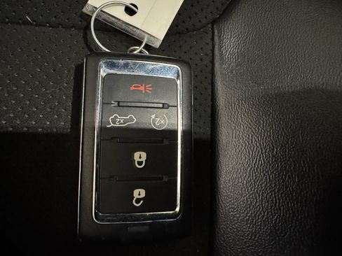 Used 2023 Jeep Grand Cherokee L Laredo image 31