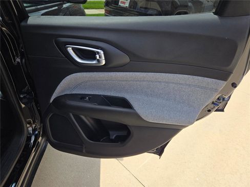 New 2025 Jeep Compass Latitude w/ Convenience Group image 7