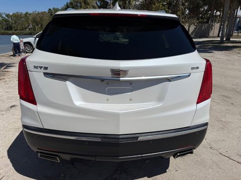 Used 2018 Cadillac XT5 Premium Luxury image 7