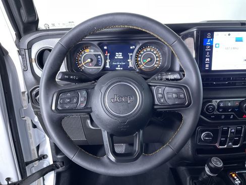 Used 2024 Jeep Wrangler Unlimited Sport AWD/4WD image 16