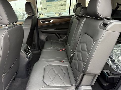 New 2026 Volkswagen Atlas SE image 21