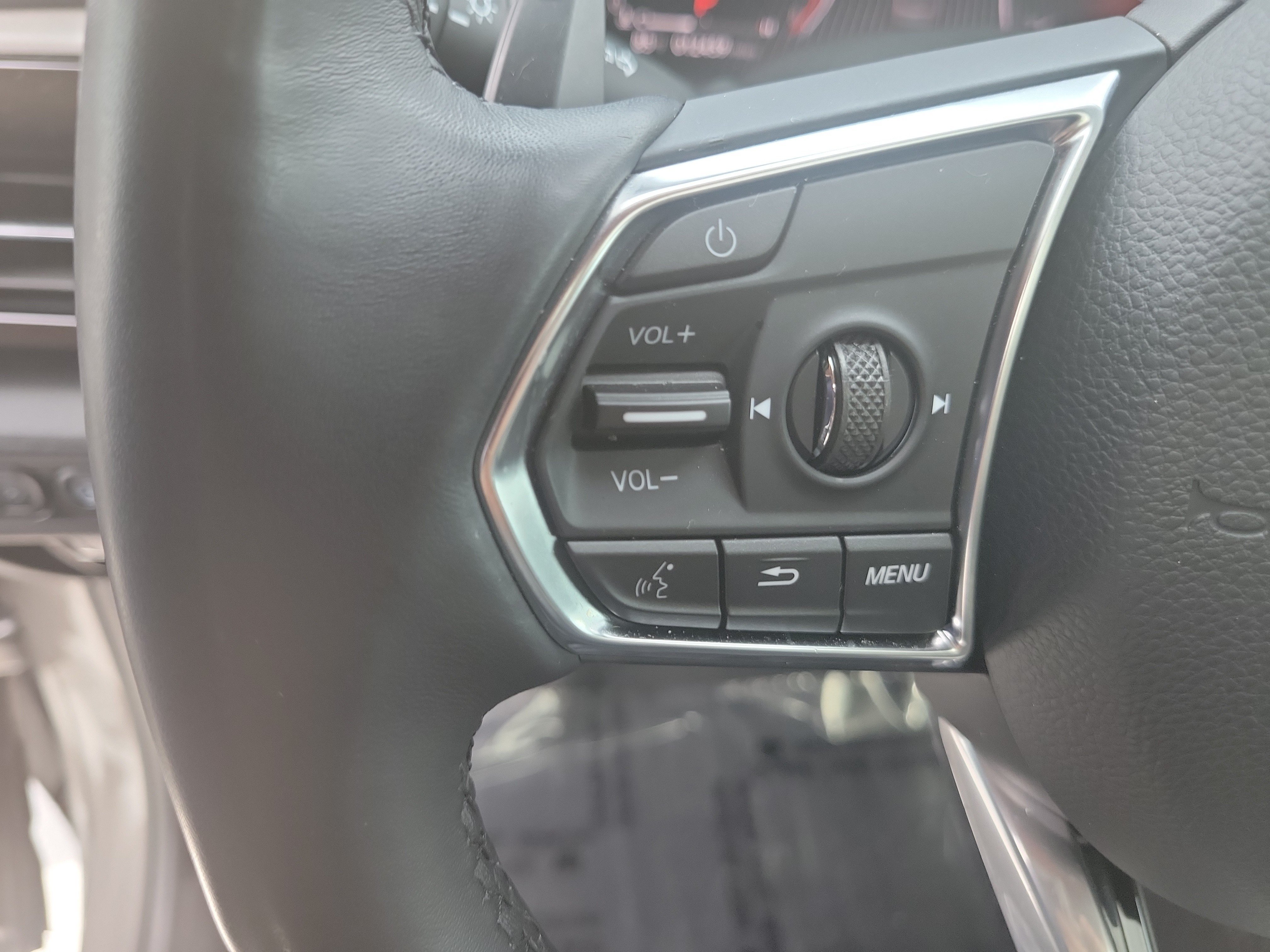 Used 2025 Acura MDX w/ Technology Package FWD image 27