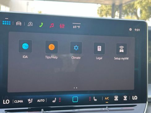 New 2026 Volkswagen Tiguan SE R-Line FWD image 17