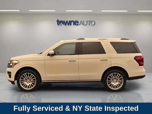 Used 2024 Ford Expedition Limited AWD/4WD image 2