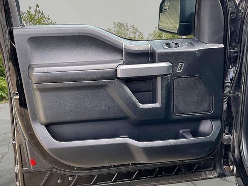 Used 2018 Ford F150 XLT w/ Equipment Group 302A Luxury image 21