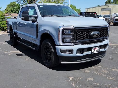 New 2025 Ford F350 Lariat w/ Black Appearance Package image 13
