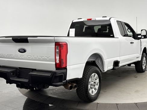 Used 2023 Ford F250 XLT w/ Snow Plow Prep Package image 7